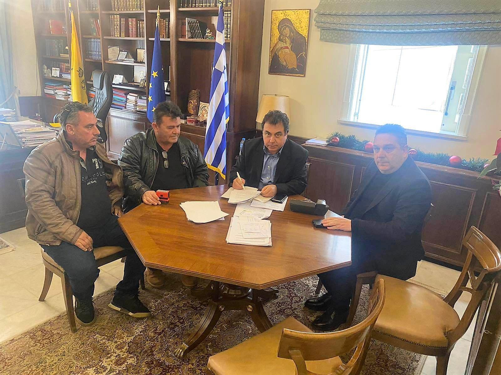 Ο Δήμαρχος Πύργου Παναγιώτης Αντωνακόπουλος υπέγραψε σύμβαση για έργα σε Μυρτιά, Λαμπέτι και Αμπελώνα
